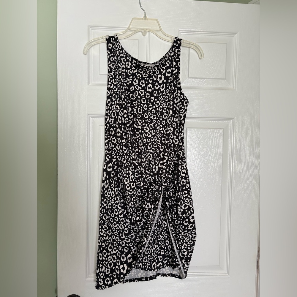 Print Sleeveless Dress
